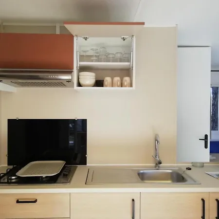 Кемпинг Spacieux Mobilhome Climatise 4 P Au Grau Du Roi En Camargue *
