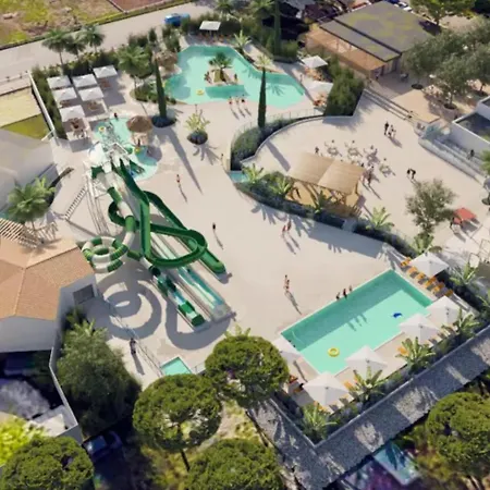 Spacieux Mobilhome Climatise 4 P Au Grau Du Roi En Camargue Campsite Le Grau-du-Roi