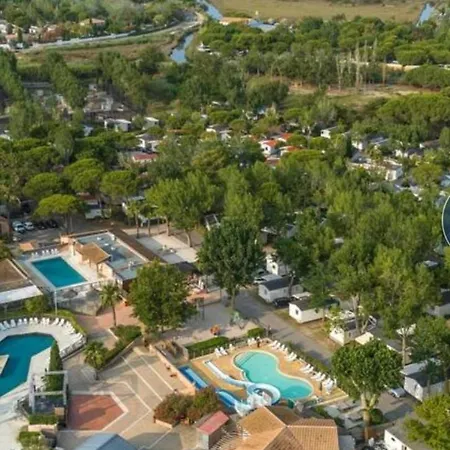Spacieux Mobilhome Climatise 4 P Au Grau Du Roi En Camargue *